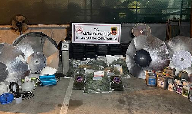 Manavgat'ta uyuşturucu operasyonunda 2 gözaltı