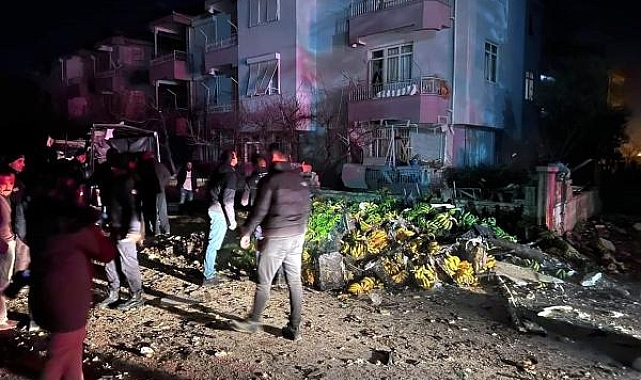 Muz yüklü dorsenin patlayan kliması çevrede hasar ve panik yarattı