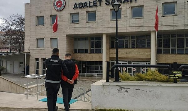 Otomobilde 500 gram metamfetaminle yakalanıp tutuklandılar