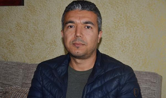 Akademisyen, sınavı arkadaşı yapınca yıkılan evinin enkazında kalmaktan kurtuldu