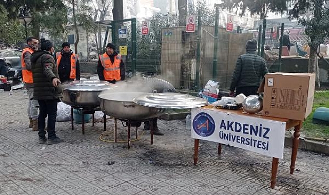 Akdeniz Üniversitesi'nden deprem bölgesine yardım eli