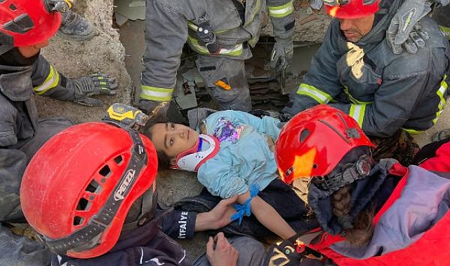 Antalya Büyükşehir Belediyesi itfaiyesi 79 kişiyi kurtardı