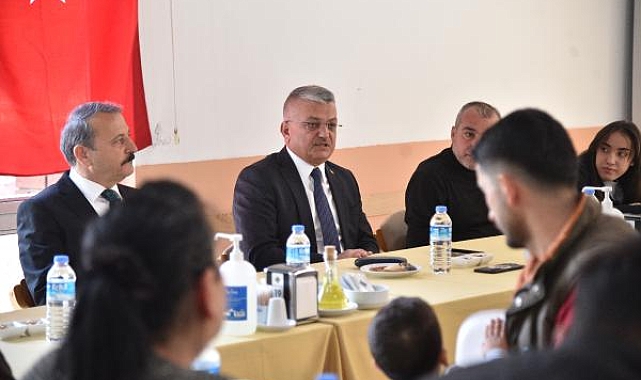 Antalya Valisi Yazıcı: 10 bin 500 depremzedeyi farklı illerdeki yurtlara taşıdık