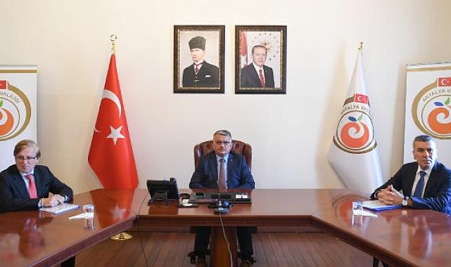 Antalya'ya 150 bin depremzede geldi