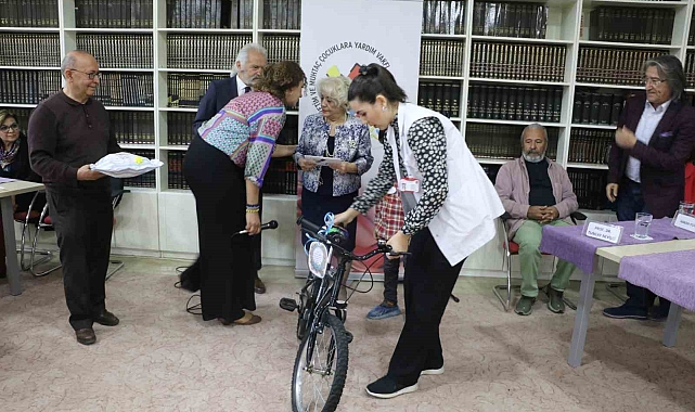 Başarılı öğrencilere 17 bisiklet