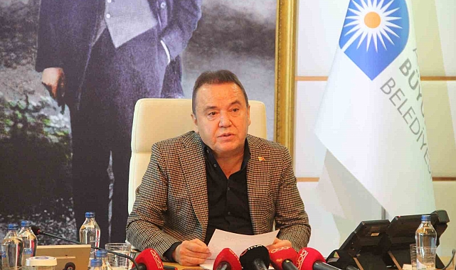 Başkan Böcek'ten depremzedelere konaklama daveti
