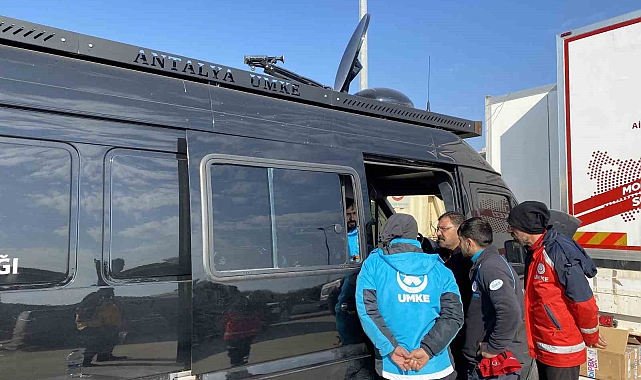 Başkan Sinan Kuluöztürk deprem felaketi yaşayan illeri ziyaret etti