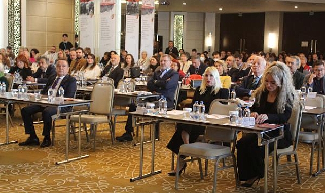 Cumhuriyetin 100'üncü yılı kutlamaları kapsamındaki Felsefe Kongresi başladı