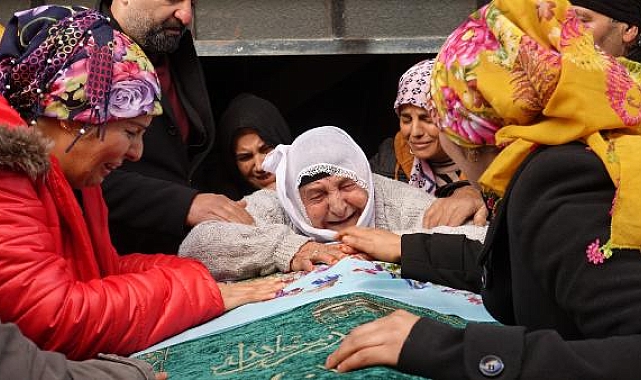 Depremde ölen Nurcan'ın 6 aylık bebeğinden haber yok