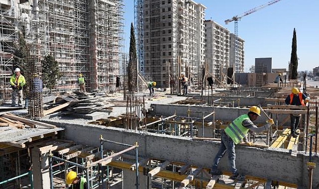 Güneş Mahallesi'nde 4 bloğun kaba inşaatı tamamlandı