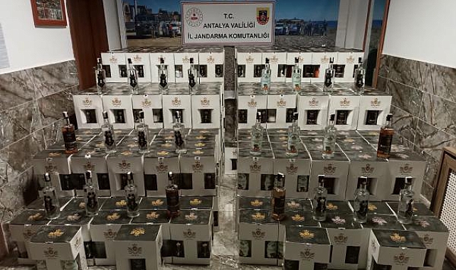 İmha edilmiş gösterilen kaçak içkileri piyasaya sürmüşler