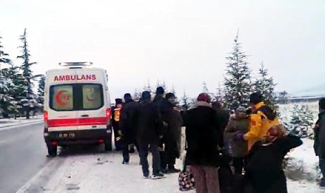 Isparta'da işçileri taşıyan otobüs devrildi; 11 yaralı