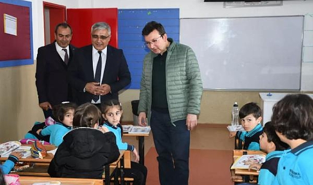 Kaymakam Şahin, depremzede öğrencileri ziyaret etti