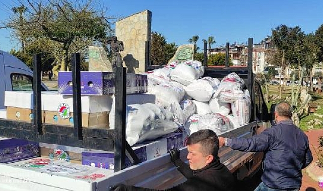 Kepez'den deprem bölgesine kadın desteği
