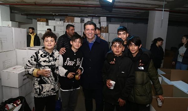 Kumbarasındaki paraları depremzedeler için bağışladı