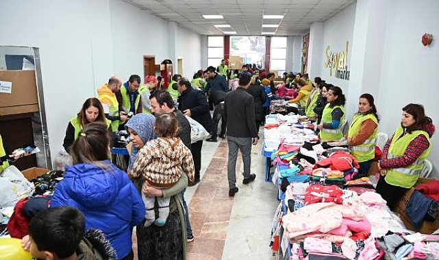 Manavgat Belediyesi depremzedeleri yalnız bırakmıyor
