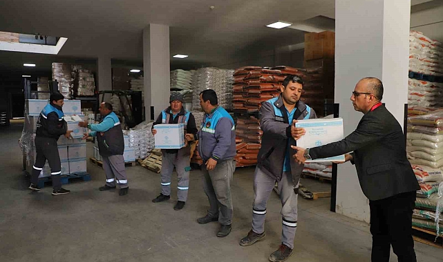 Alanya Belediyesi ramazan bereket paketlerinin dağıtımına başladı