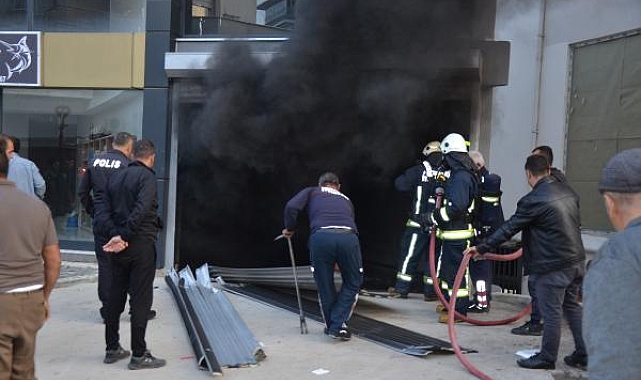Apartman otoparkında çıkan yangında 7 kişi dumanlardan etkilendi