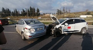 Aşırı hız ve dikkatsizlik kaza yaptırdı