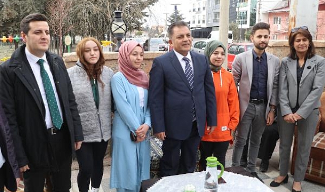 Burdurlu gönüllüler depremzedelere kucak açtı