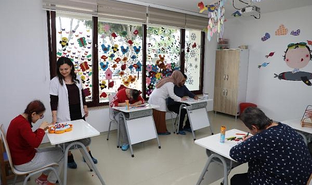 Depremzede özel bireyler Mola Evi'nde moral buluyor
