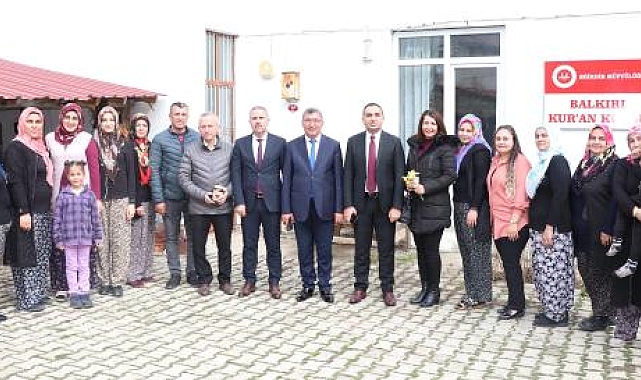 Eğirdir'de atık kağıttan aksesuar kursu