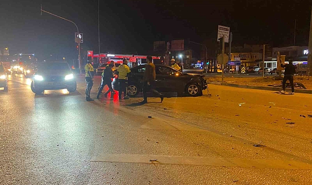 İki otomobilin karıştığı kazada 1 kişi yaralandı