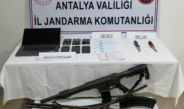 Jandarmadan silahlı yağma operasyonu; 4 tutuklama