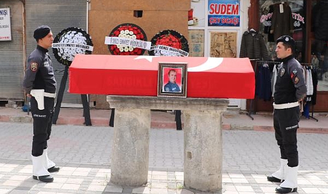 Kalp krizinden ölen polis memuru toprağa verildi