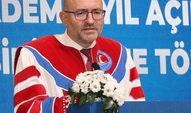 MAKÜ Rektörü Korkmaz istifa etti