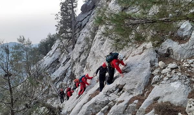 Yürüyüşe çıktığı dağda mahsur kalan mühendisi AKUT ve AFAD kurtardı