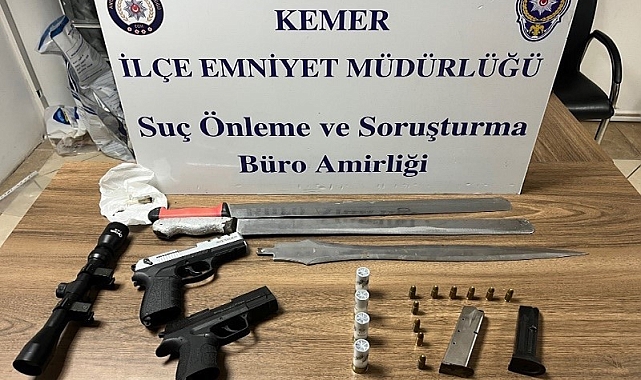 Antalya'da tehdit ve videolu şantaja eş zamanlı operasyon: 3 gözaltı