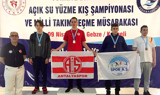 Antalyaspor yüzme takımımı geleneği bozmadı