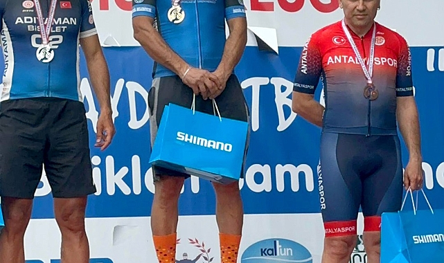 Antalyasporlu pedallar sezonu kürsüde açtı