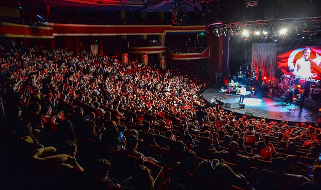 Erol Evgin Antalya için yola çıktı