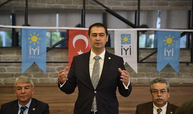 İYİ Parti Antalya'da 'temayül yoklaması'