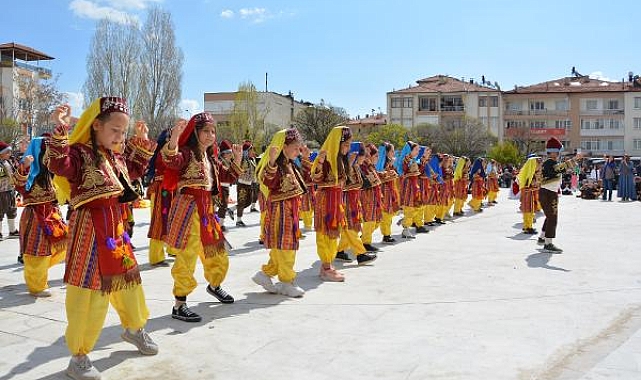 Korkuteli'de 23 Nisan coşkusu