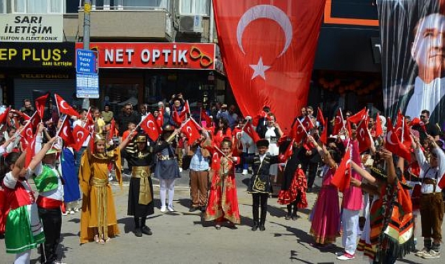 Serik'te 23 Nisan törenlerle kutlandı