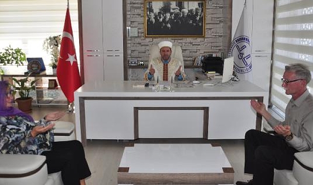 Yerleşik Alman çift Müslüman oldu