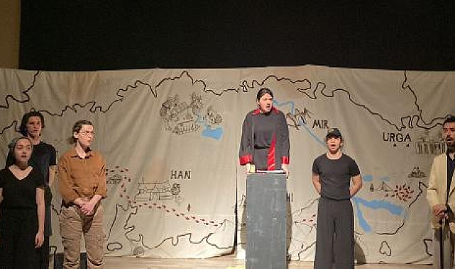 15. Uluslararası Tiyatro Festivali perdelerini açtı