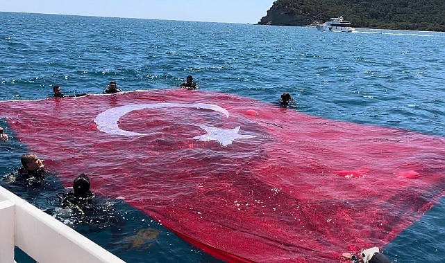 17. Uluslararası Kemer Paris 2 Batığı Dalış Etkinliği düzenlendi