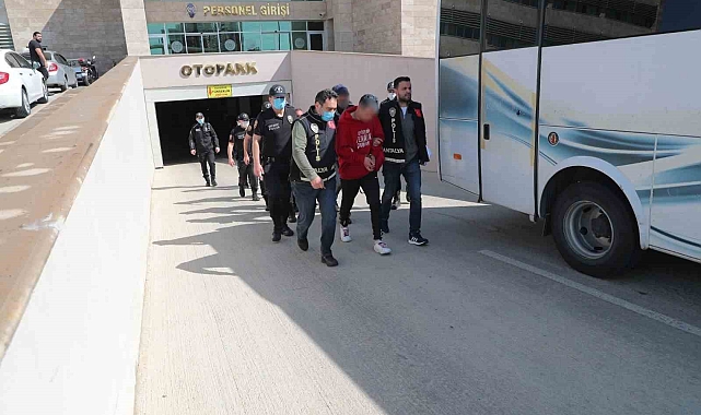 Antalya'da 114 personelin katımıyla yapılan operasyonda 81 şahıs yakalandı