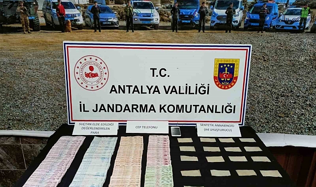 Antalya'da 180 firari şahıs ile uyuşturucu ve kaçakçılık şüphelisi 53 şahıs yakalandı