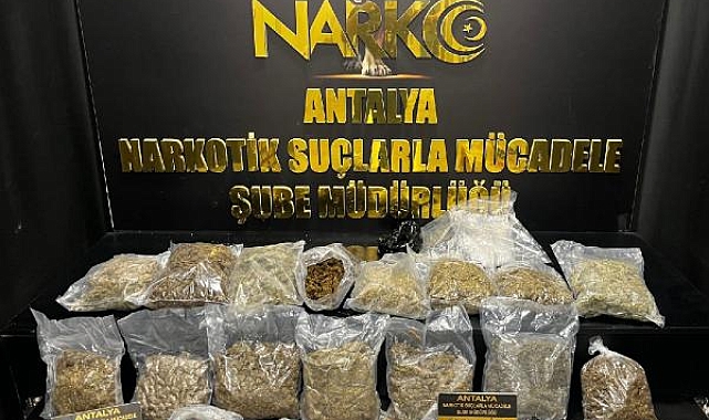 Antalya'da 8,5 kilo esrar ele geçirildi