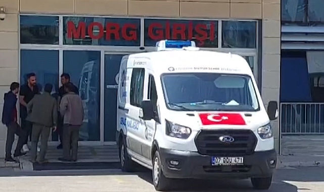 Antalya'da tatile geldiği gün boğularak hayatını kaybetti !