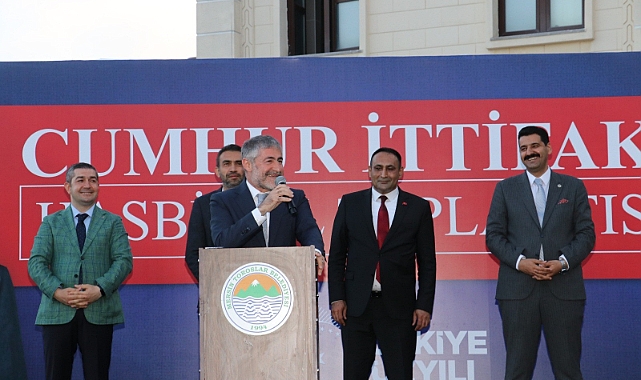 Bakan Nebati: "Bizim davamız, ülküsü millet olanların destanıdır"