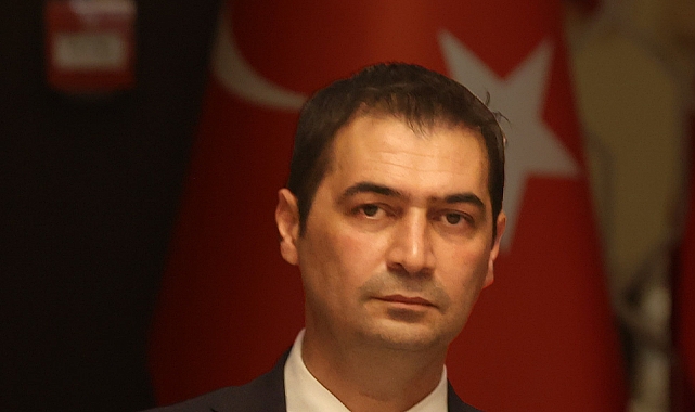Başkan Karacan'dan bayram mesajı; 'Umutsuzluğa terk edilen milletimiz için...'