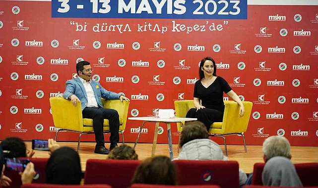 Başkan Tütüncü, Kepez Kitap Fuarı'nda Nur Viral'in konuğu oldu