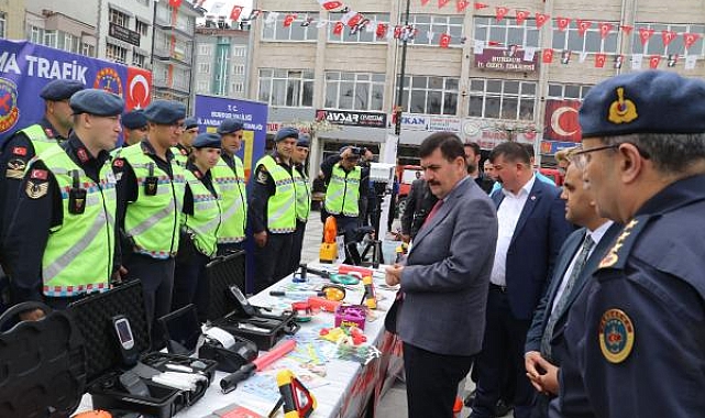'Burdur'da iki kişiye bir araç düşüyor'
