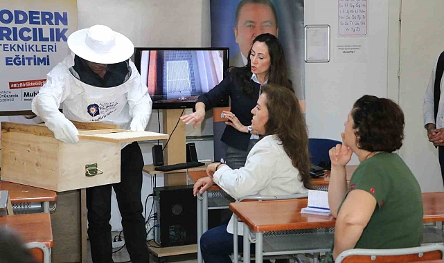 Büyükşehir Belediyesi'nden modern arıcılık eğitimi